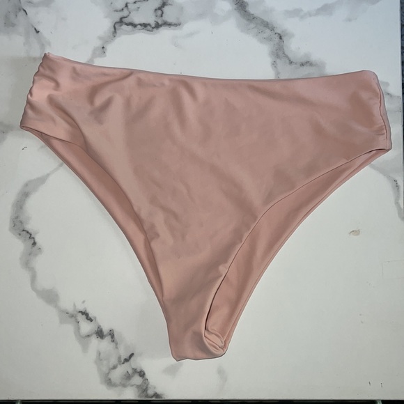 Shein - Picture 3 of 4